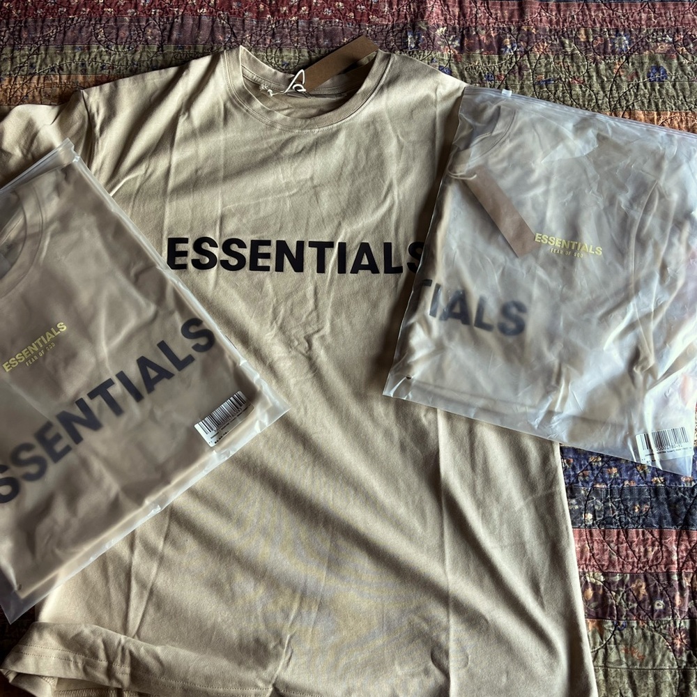 Fear Of God Essentials t-shirt